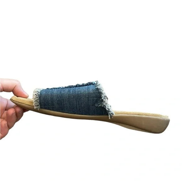 Minnetonka Violet Frayed Denim Slide Sandal - Picture 5 of 15